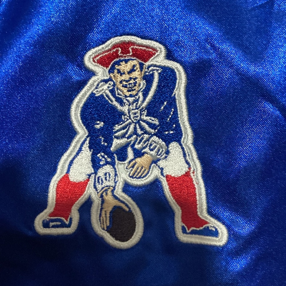 New England Patriots womens jacket. Size XL - Picture 3 of 6